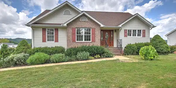 Image 3: 3-web-or-mls-25287 Whiteridge DB-3