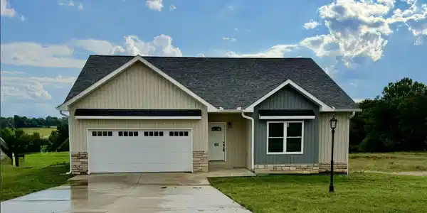 140 Red Tail Ridge