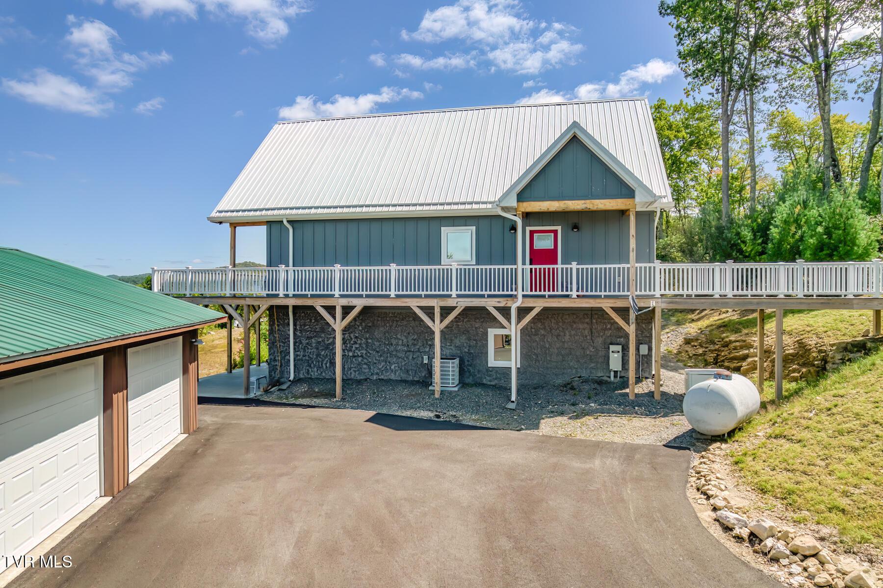 Image 3: 384 Cross Mountain Drive-6