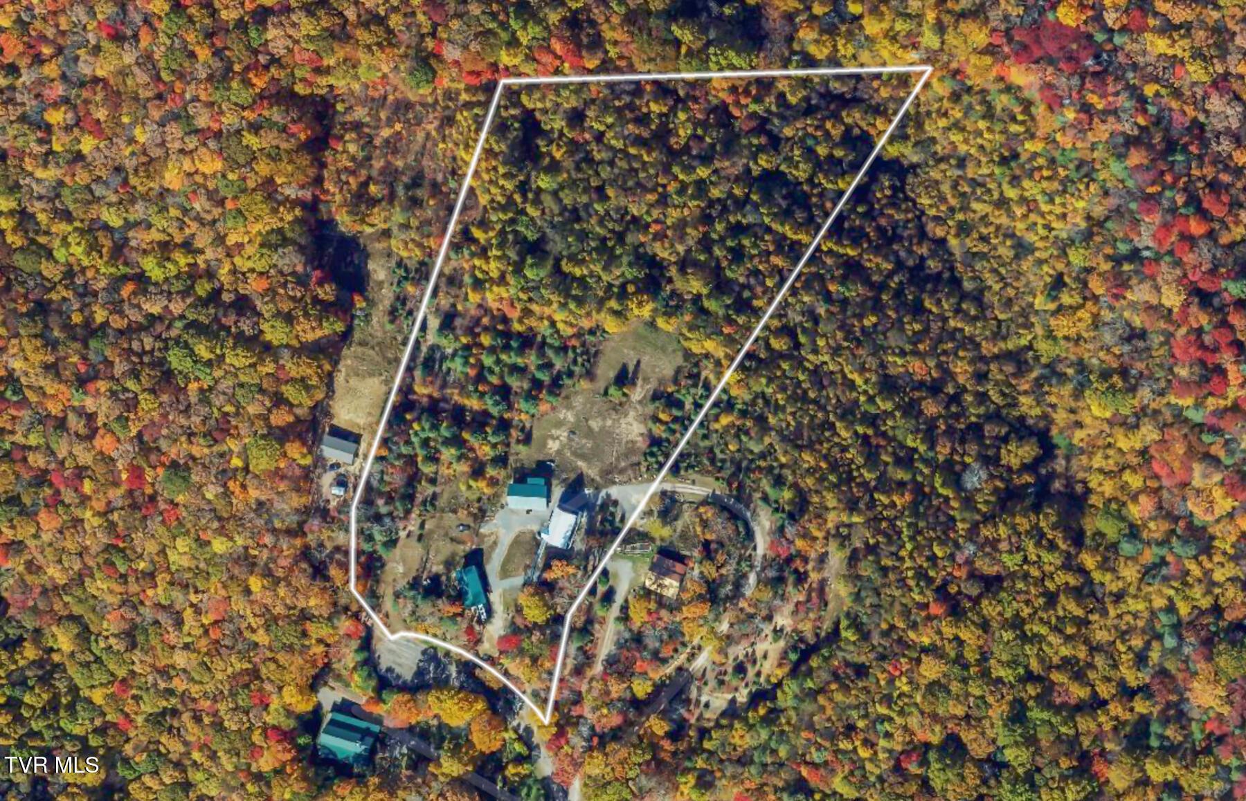 Image 4: 384 Cross Mountain Drive-5