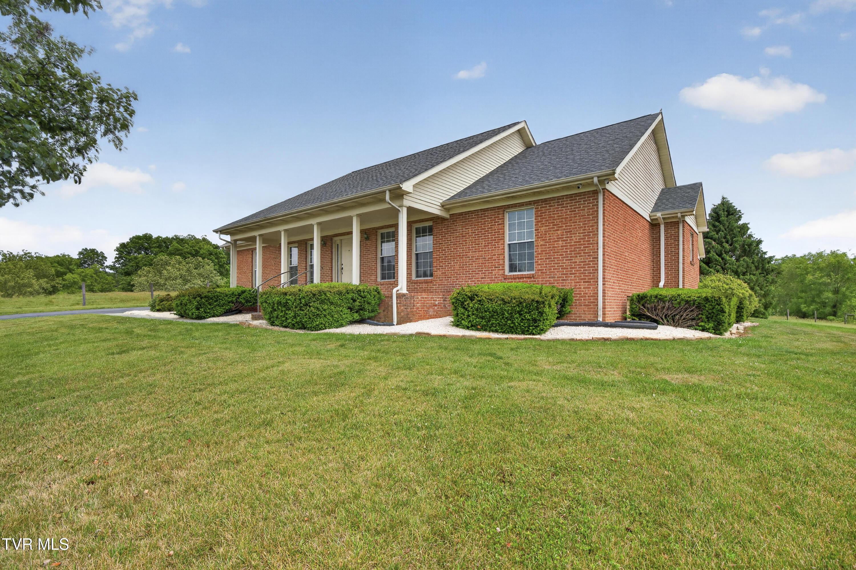 Image 2: 18158-Old-Jonesboro-Rd-Abingdon-VA Matt-