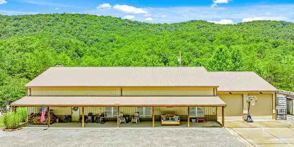 2625 Snake Hollow Road