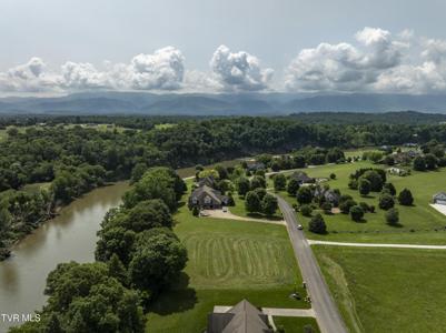 613 Waterstone Circle