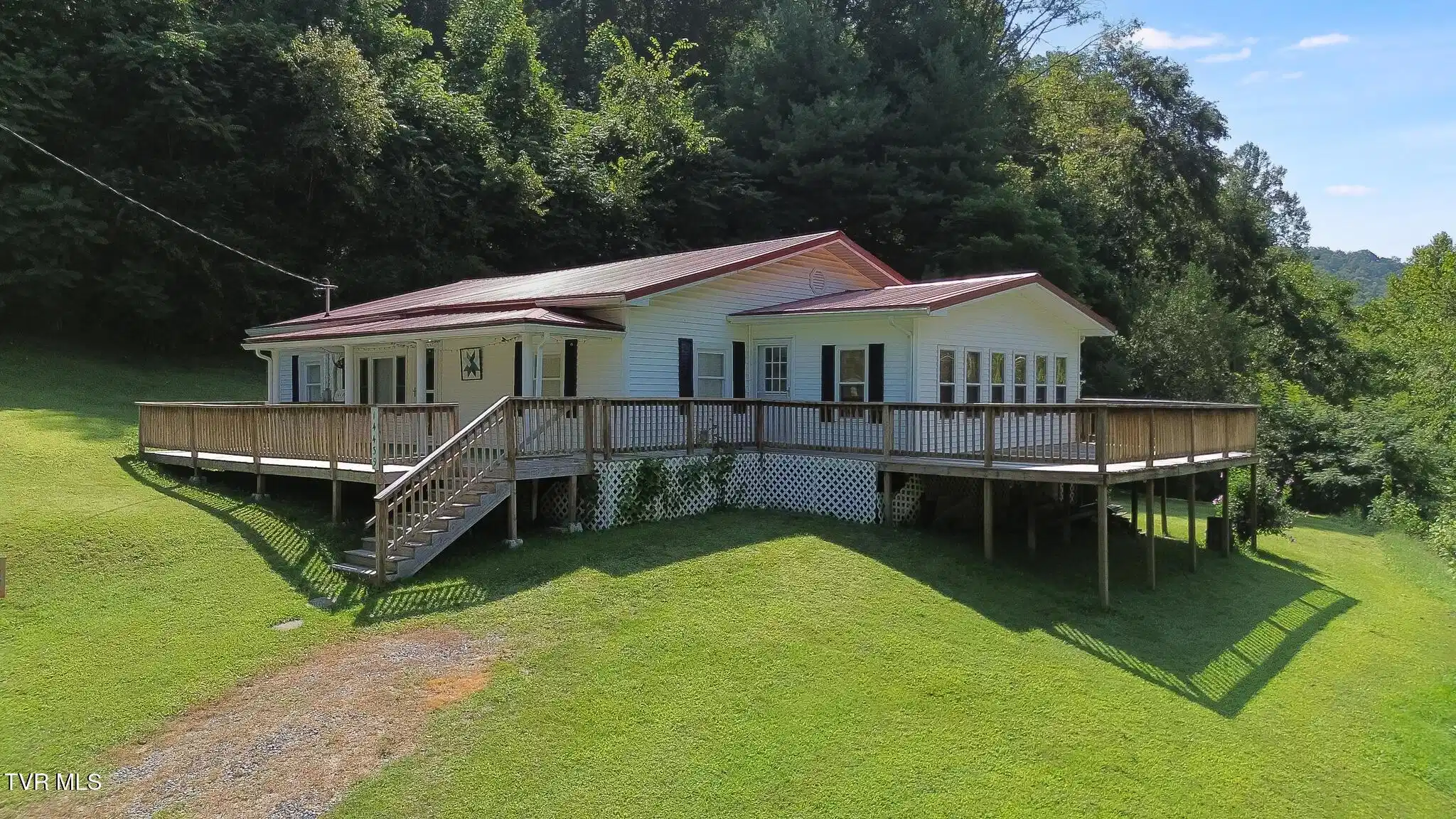 Image 1: DJI_0208_pro_medium