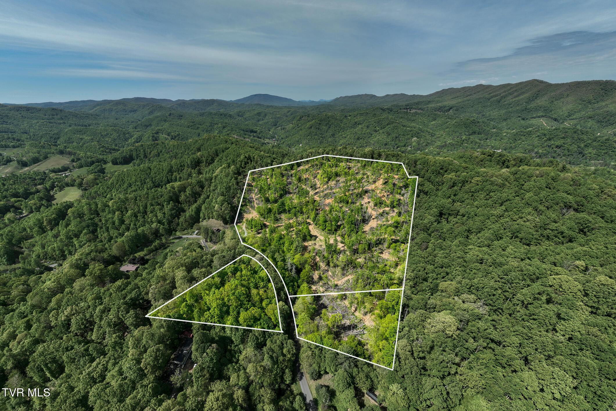 Image 4: 177 Fork Mountain Road (3 of 3)