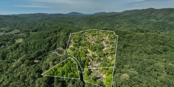 Image 4: 177 Fork Mountain Road (3 of 3)