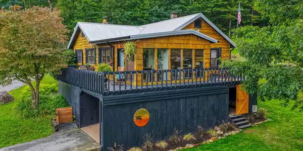 1708 Highway 143 Road