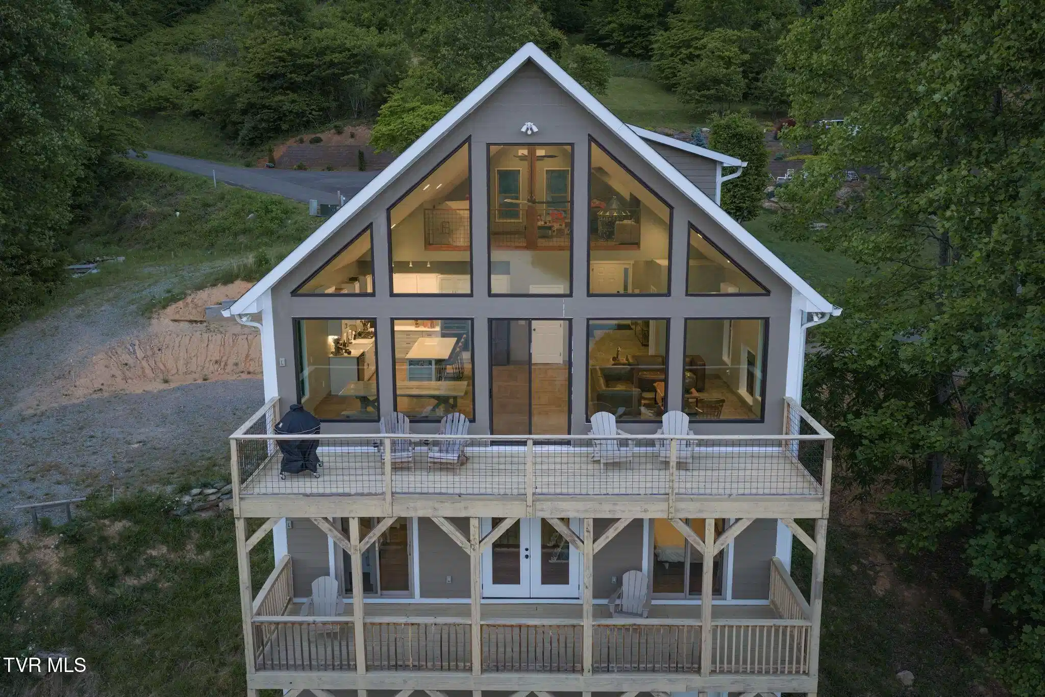 Image 1: 84-web-or-mls-DJI_20260512202947_0773_D