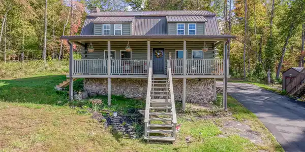 214 Oak Hills Lane