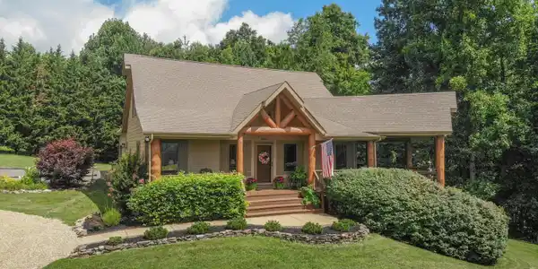 16301 Highlands Log Drive