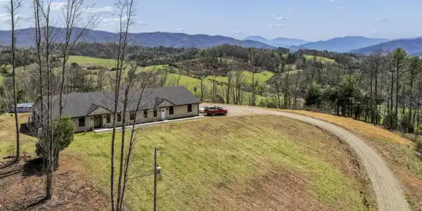 487 Rocky Knob Road