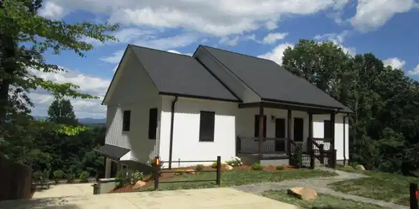 122 Five Oaks Drive