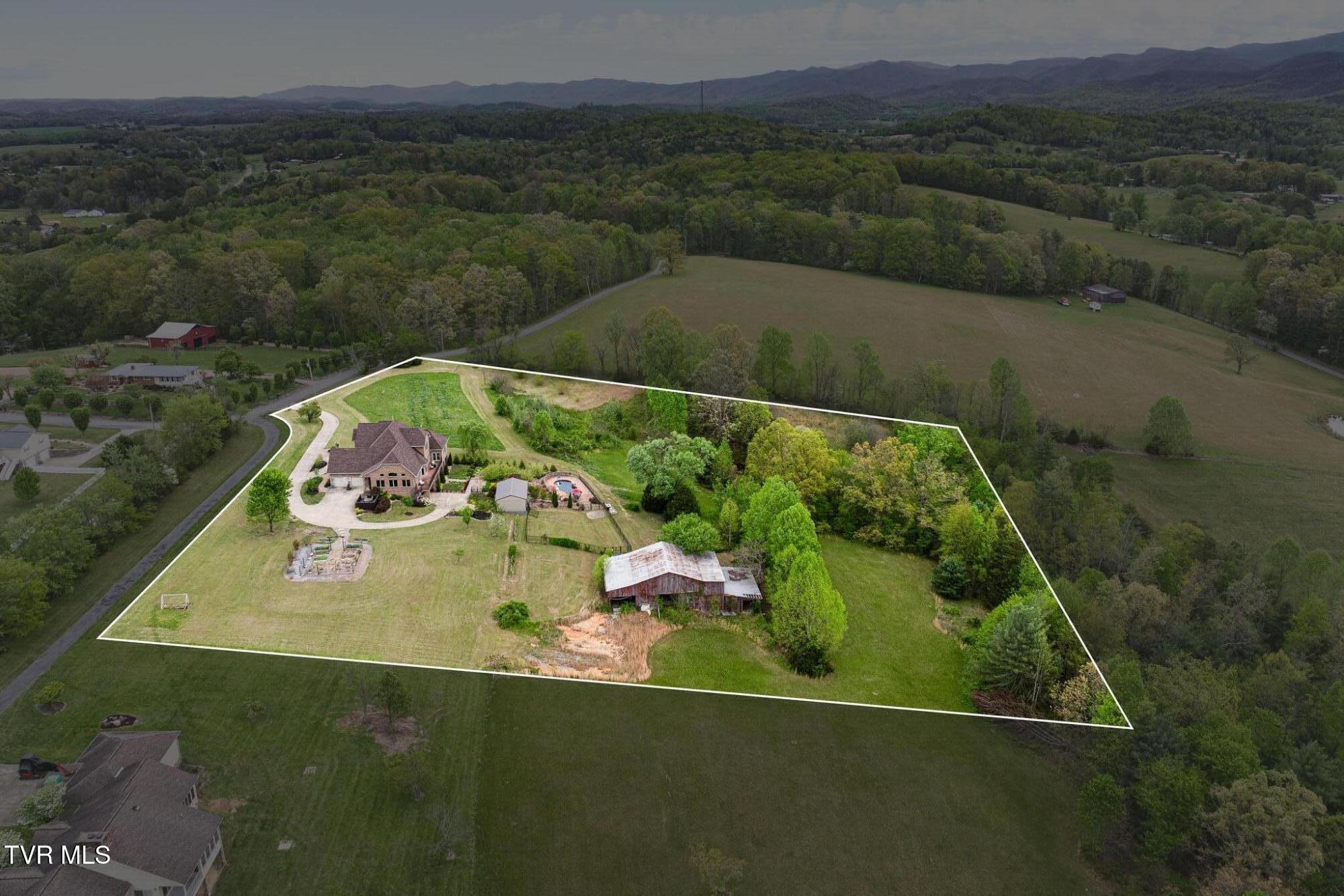 Image 3: Aerial plat with 5+ acres