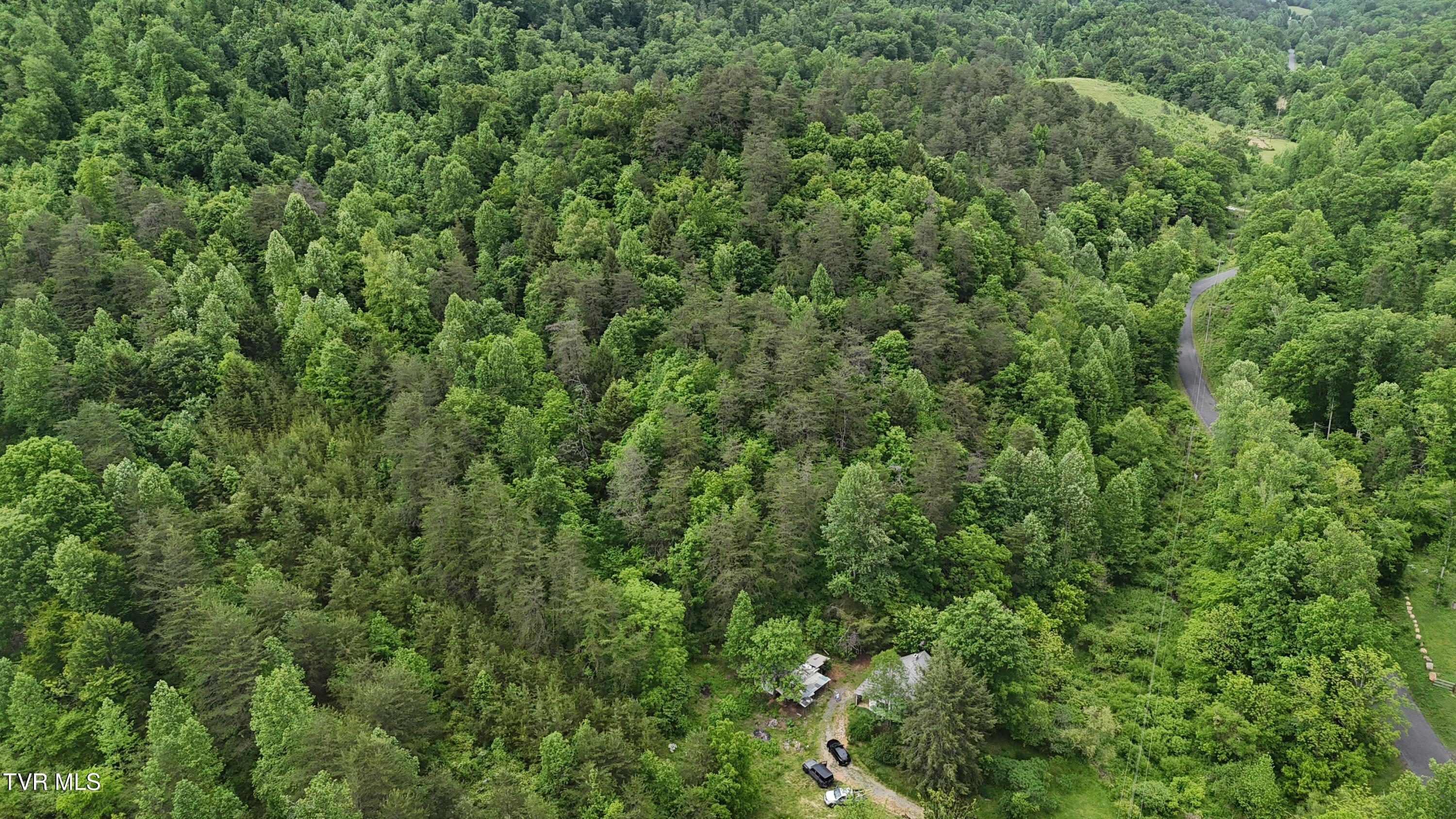 Image 2: dji_fly_20250519_161408_0057_17476863637