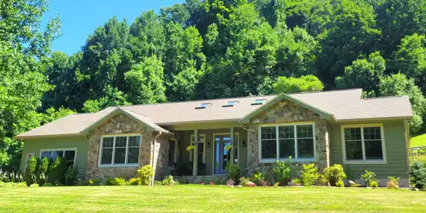 309 Roan Springs Lane