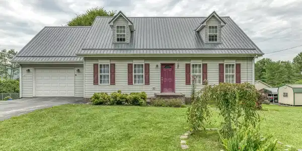 807 North Mohawk Drive