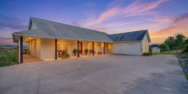 304 Michaels Ridge Boulevard