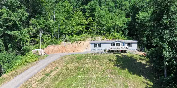 4670 North Highway 66