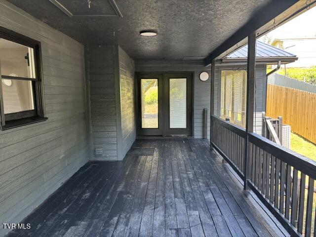 Image 2: jonesboro back deck