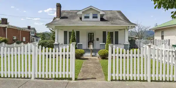 238 4th Street