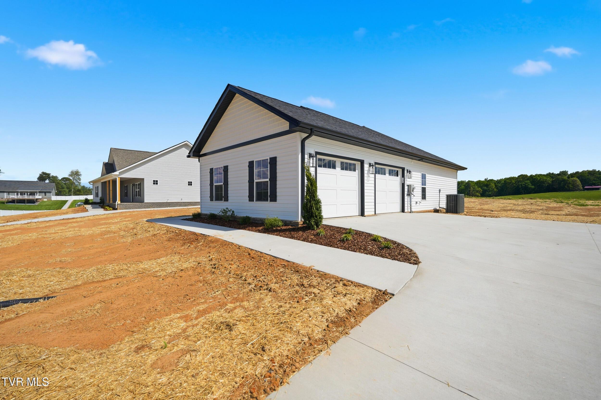 Image 3: 3_135 emperor ln-10