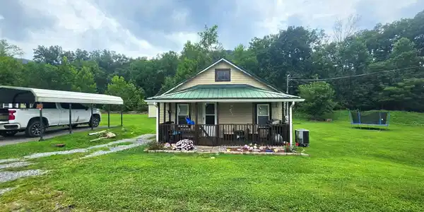 1551 Crackers Neck Road