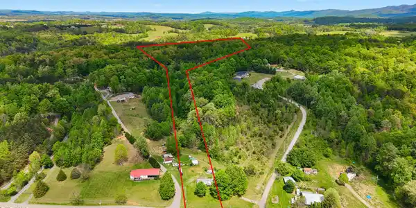 2376 Middle Creek Road