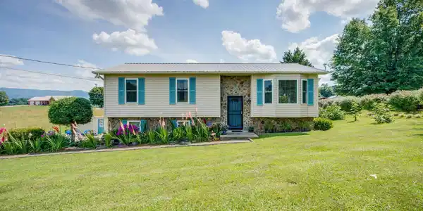 240 Cumberland Drive