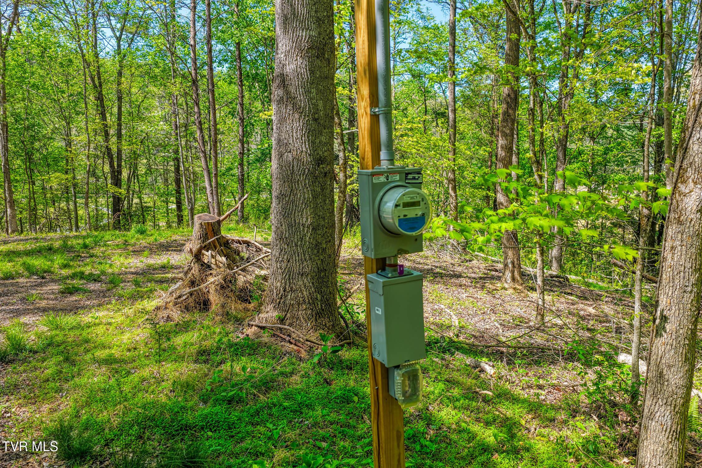 Image 4: Golf Course Rd. Rog MLSa (17b of 36)