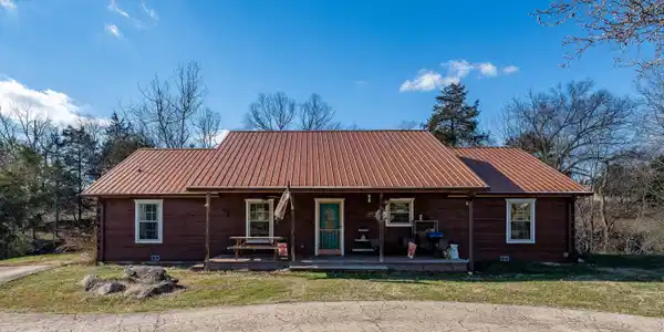 2715 Old Stage Road