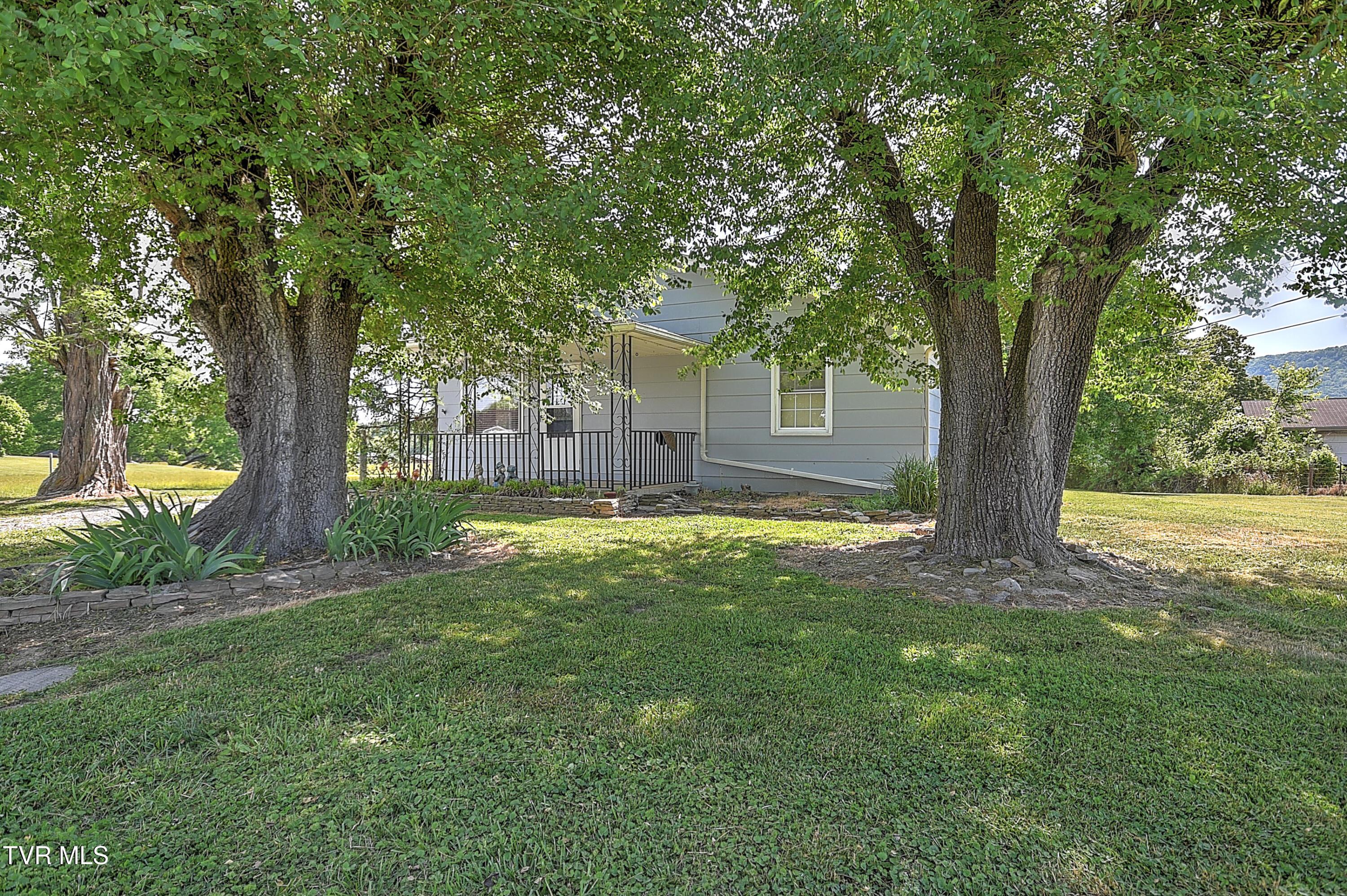 Image 3: 351 Silver Lake RK-3
