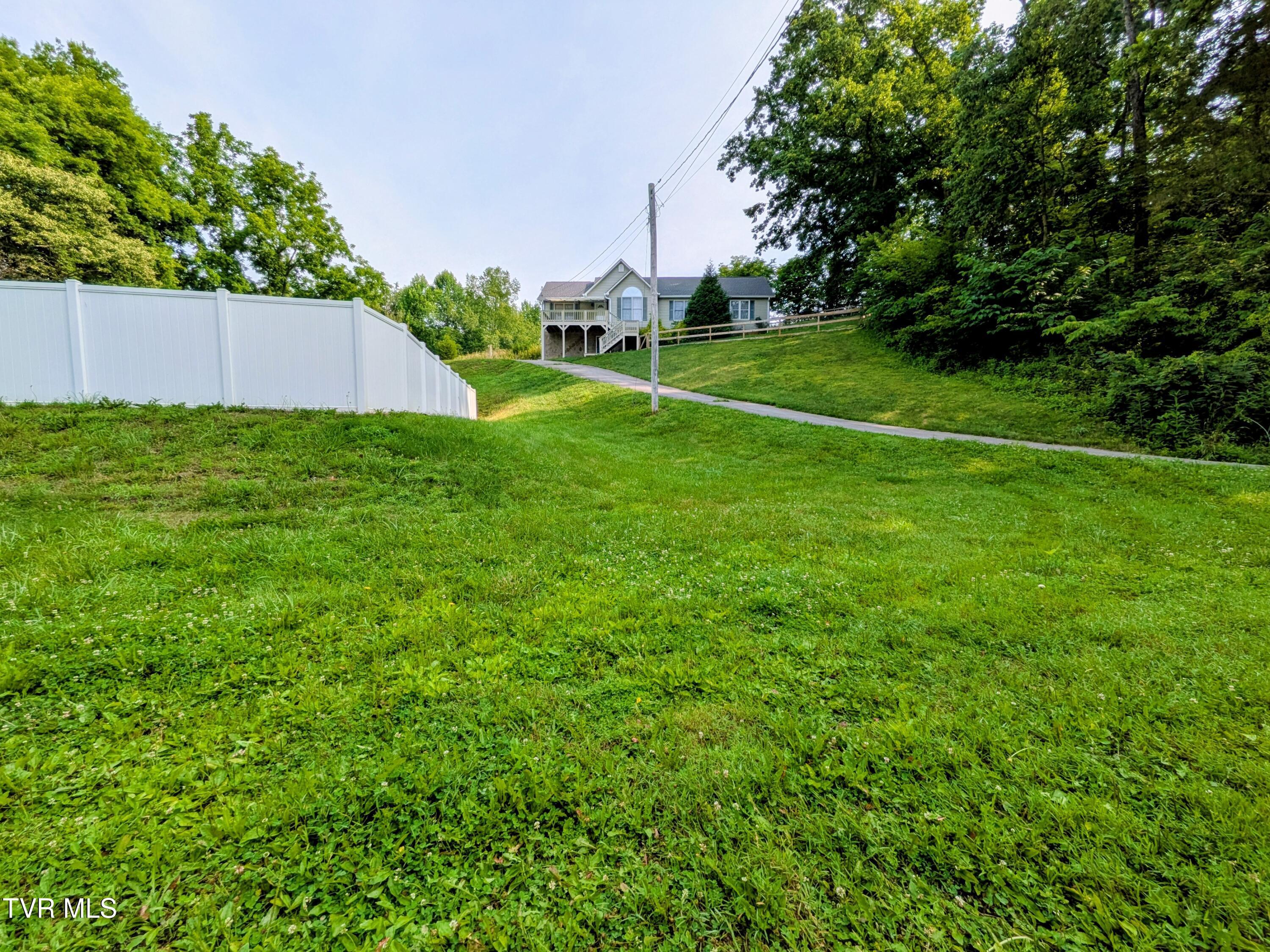 Image 4: Front_Pool(2)