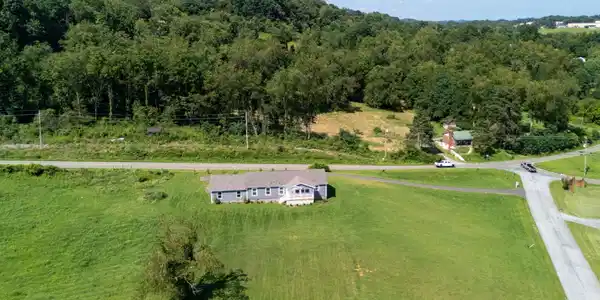 Image 3: 61-web-or-mls-18008-destiny-ln