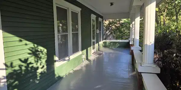 Image 2: 113 1st ave 018