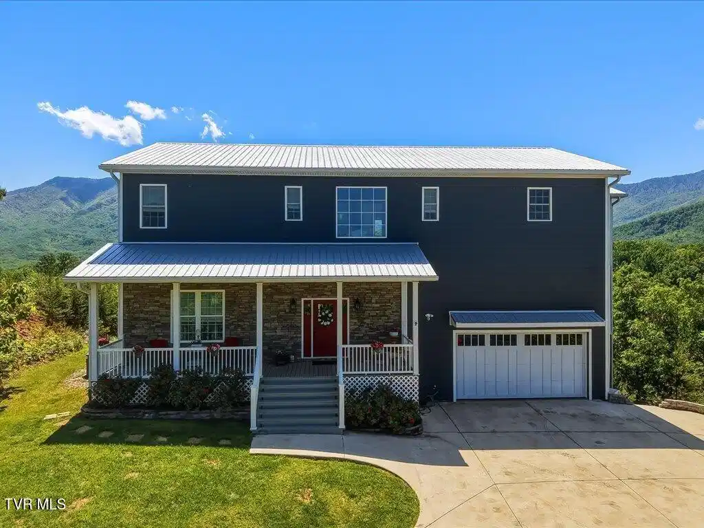 Image 1: 270 Sonshine Ridge Road - 1