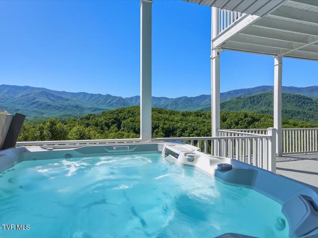 Image 3: 270 Sonshine Ridge Road - 3