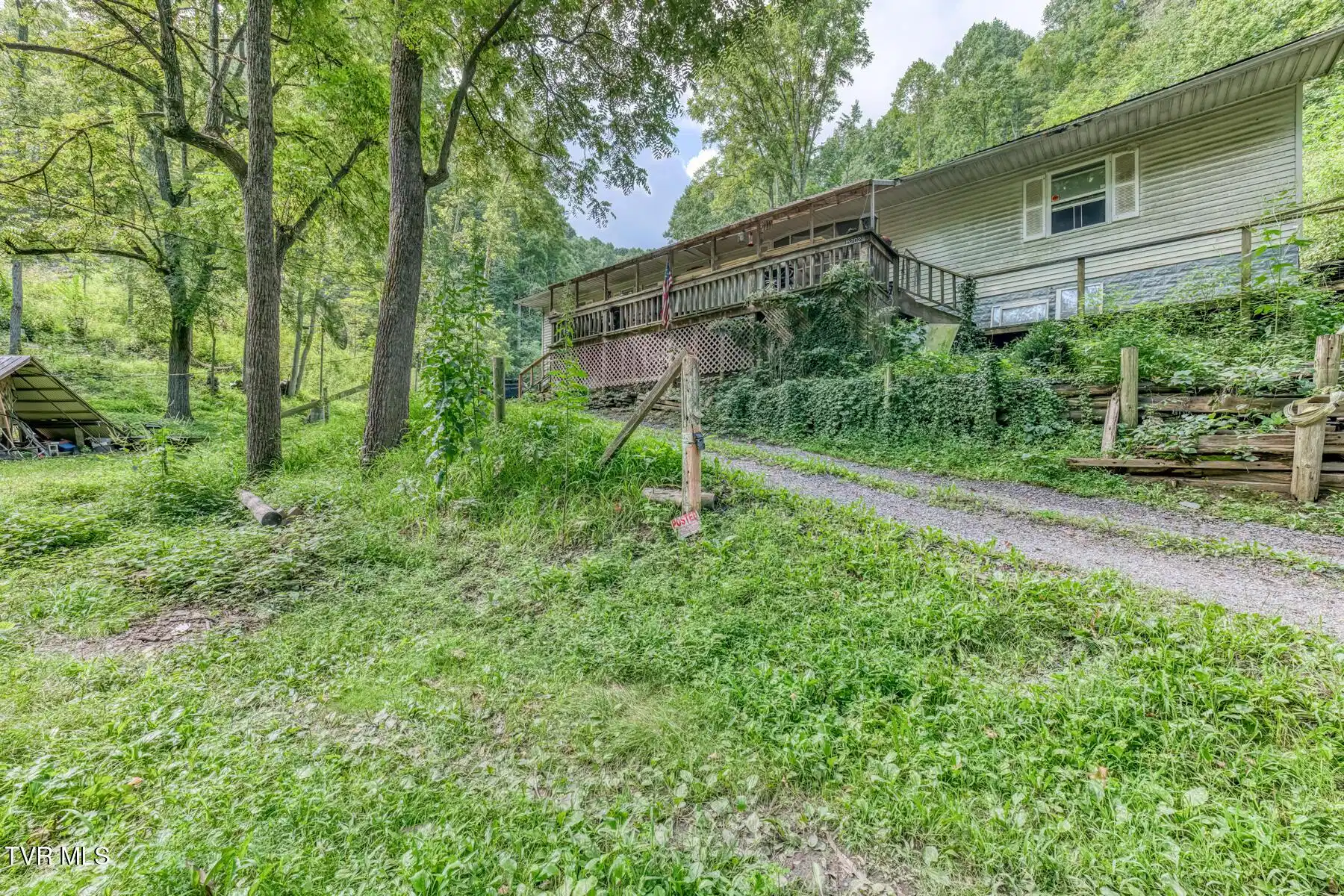 Image 1: 15202 Little Creek Rd-7