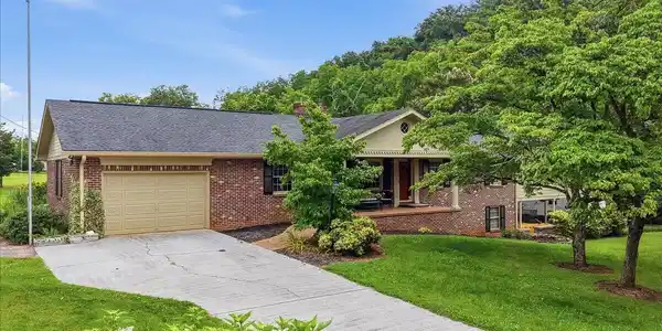 Image 3: 01-404_Cowan_Drive_Rogersville_006