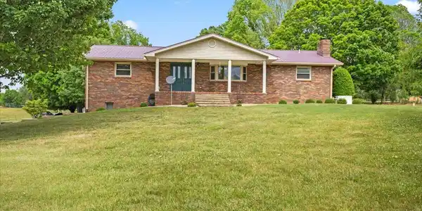 120 Maple Lane