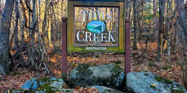 000 Toms Creek Drive