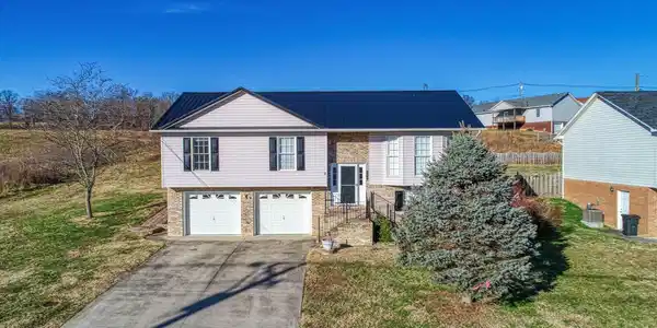 646 West Main Boulevard
