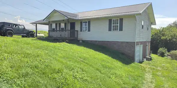 105 Miller Street