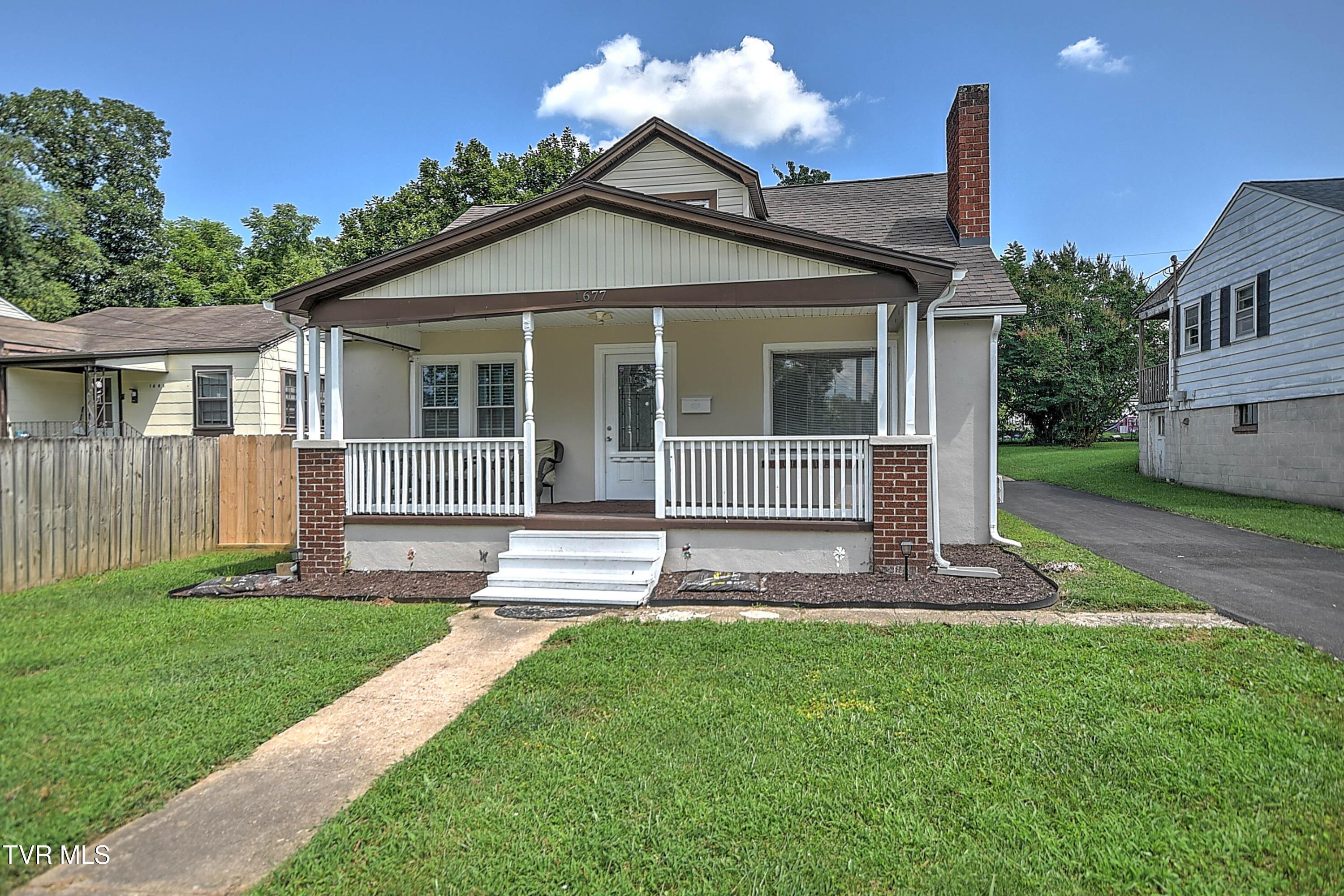 Image 3: 1677 Jefferson AR-3