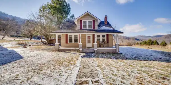 592 Heaton Creek Road