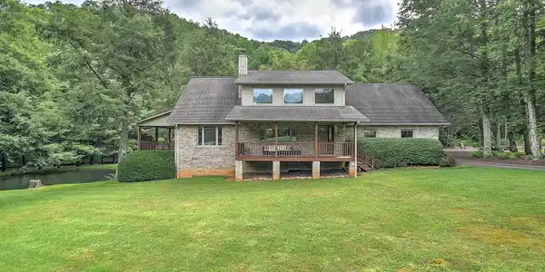 122 Chase Drive