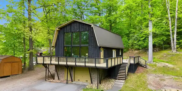 8439 Pendleton Road