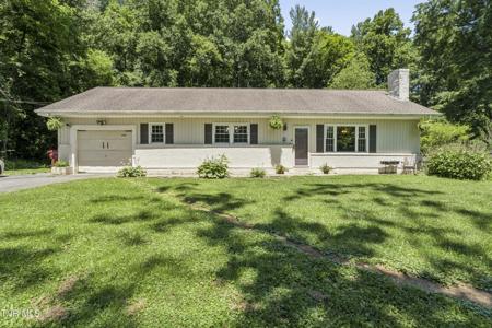 2422 Sinking Creek Road
