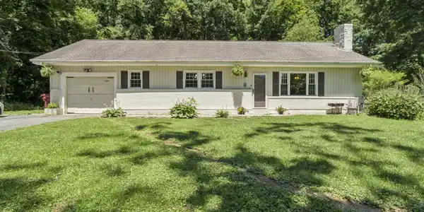 2422 Sinking Creek Road