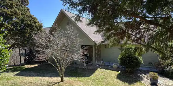 792 Edenwood Way