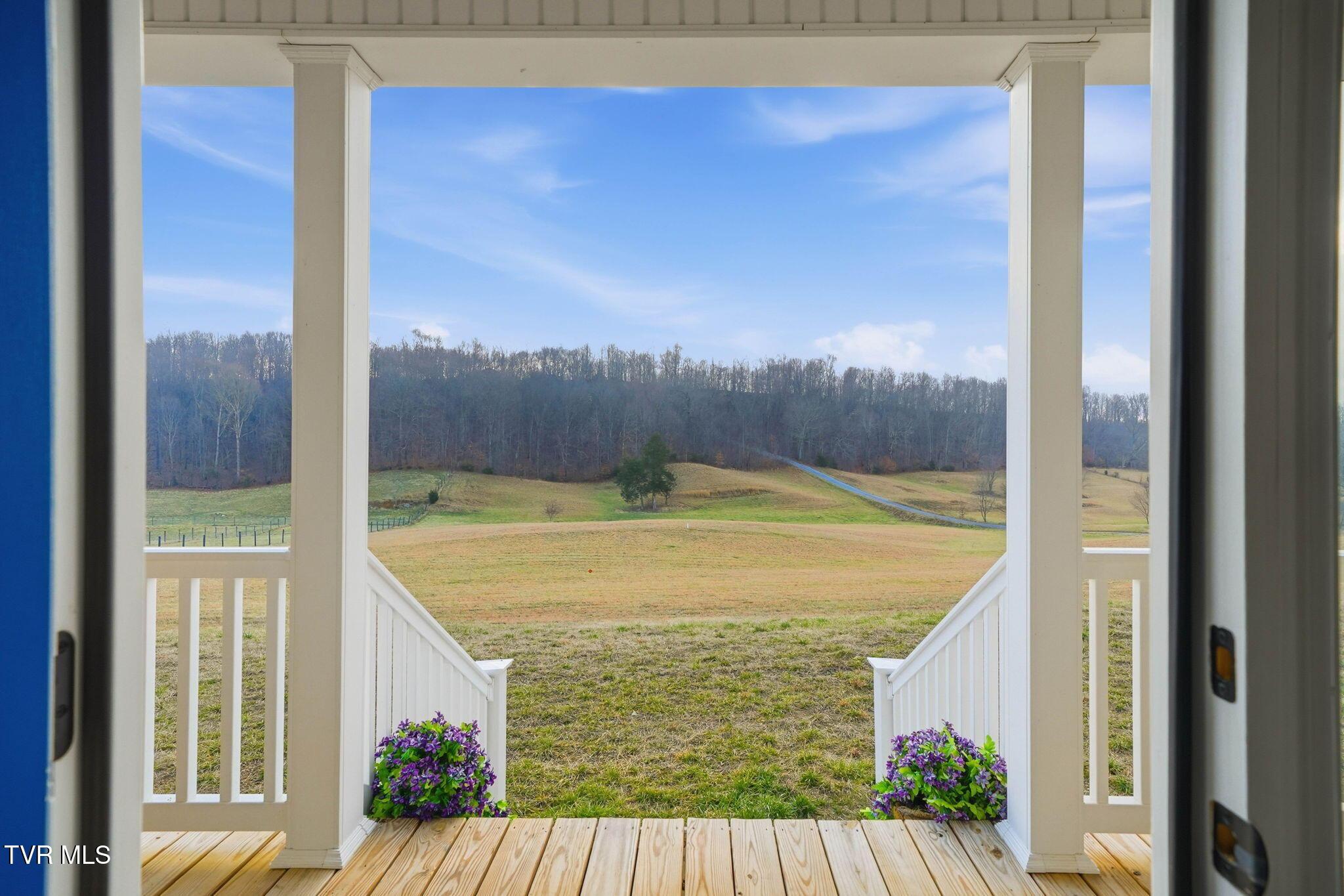 Image 2: 46-web-or-mls-283_Mitchell Ridge-6